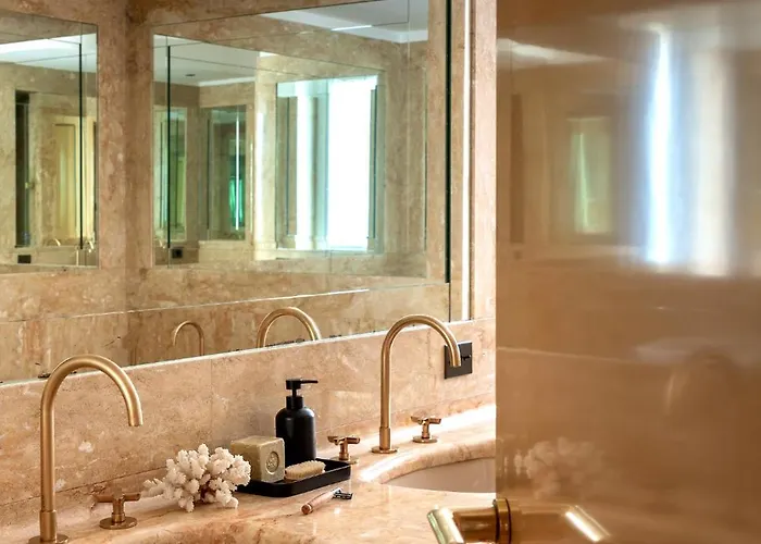 Homy - A Luxury Collection Apartment *